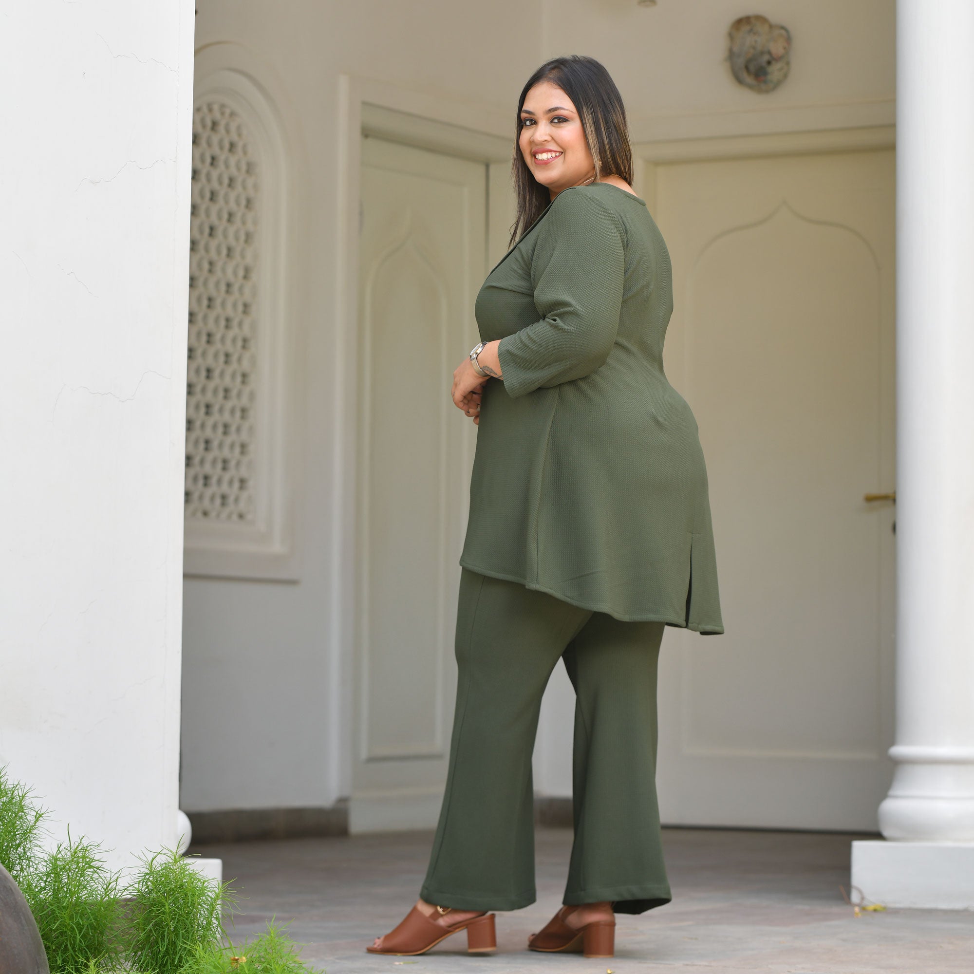 Olive Lady Stretchable Co-Ord Set Olive Lady Stretchable Co-Ord Set