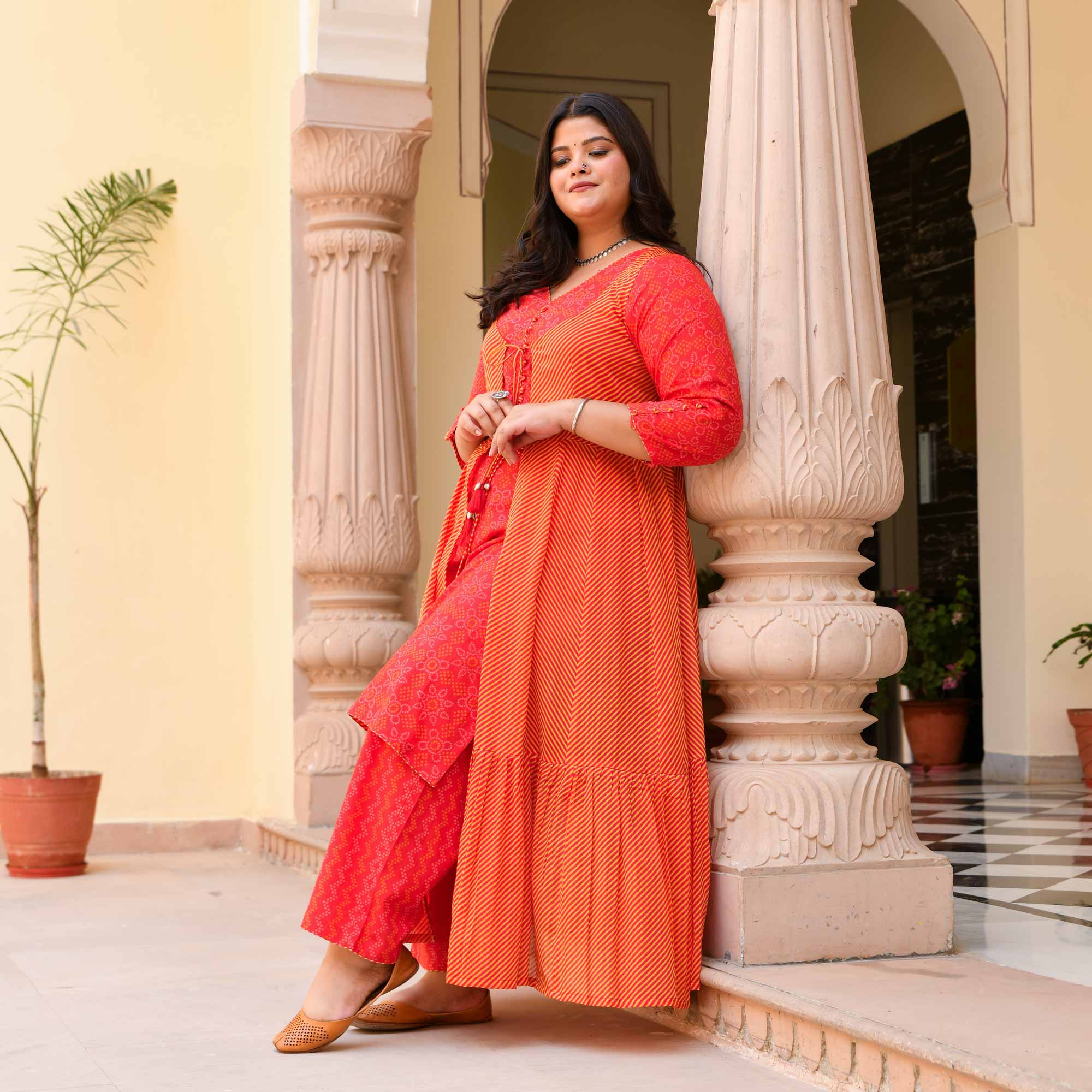 Kesari Katha Bandhani Cotton Co-Ord with Leheriya Cape