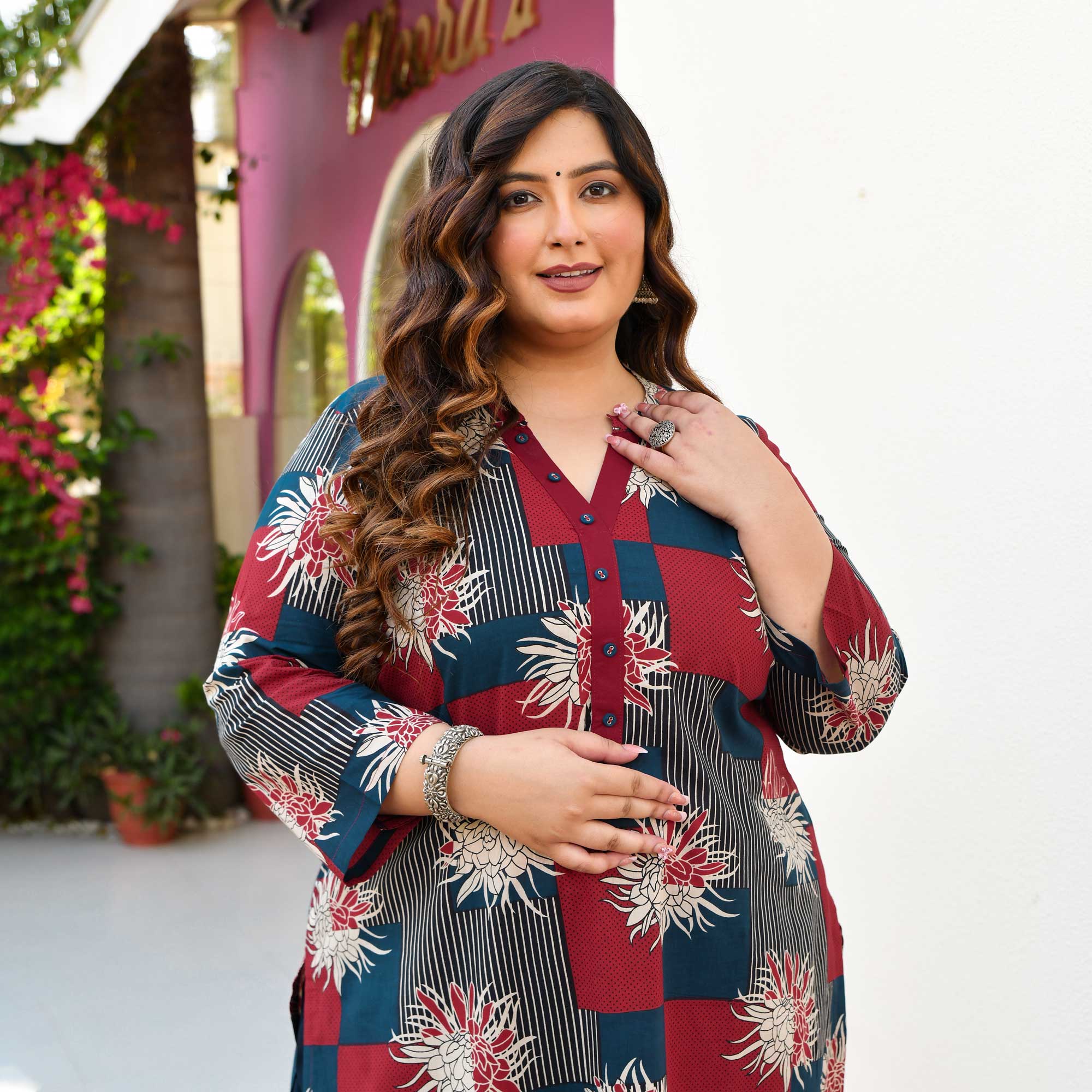 Moonstone- Dark Blue & Maroon Geometrical Printed Pure Cotton Kurta Moonstone- Dark Blue & Maroon Geometrical Printed Pure Cotton Kurta