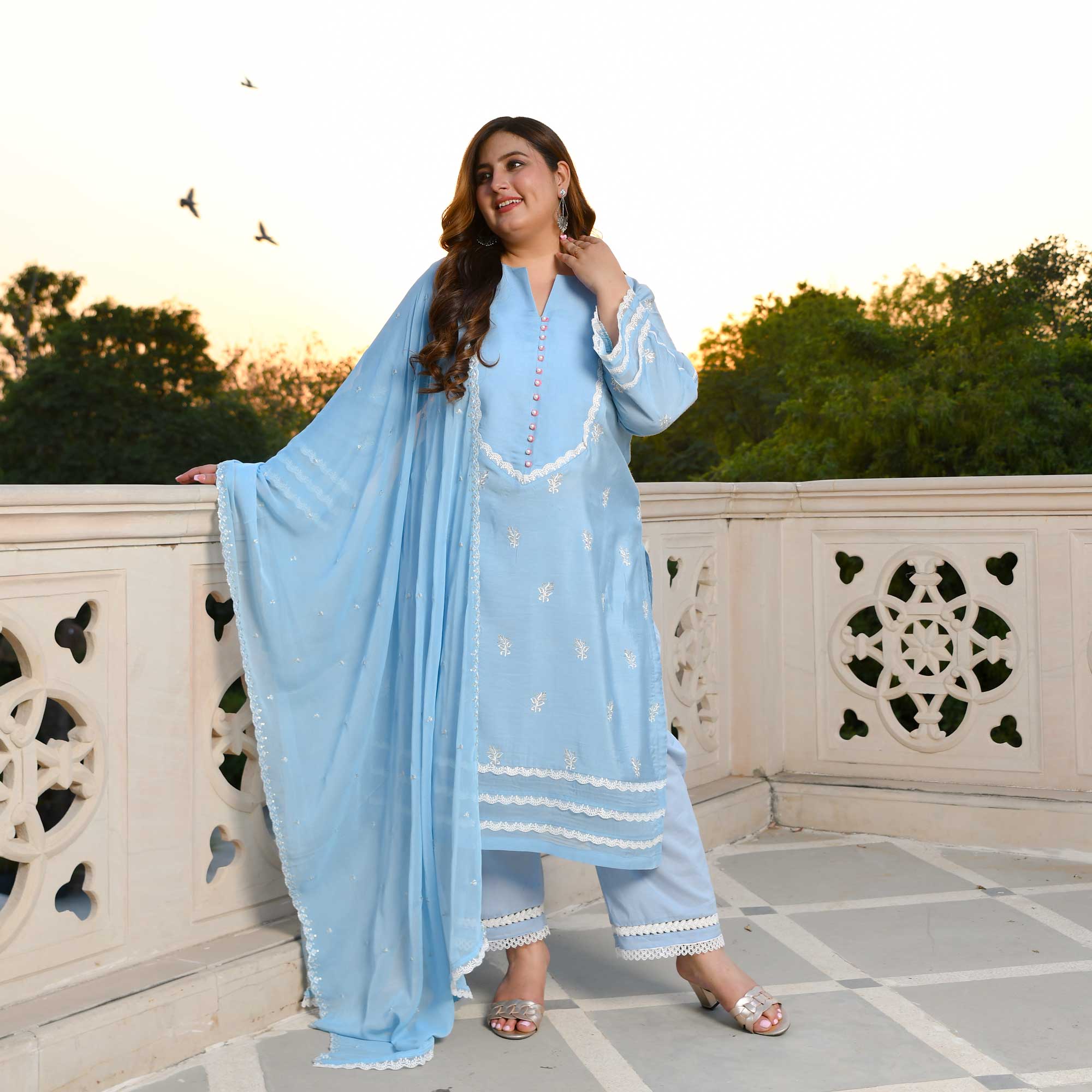 Casper Blue Thread Embroidered Muslin Suit Set Casper Blue Thread Embroidered Muslin Suit Set