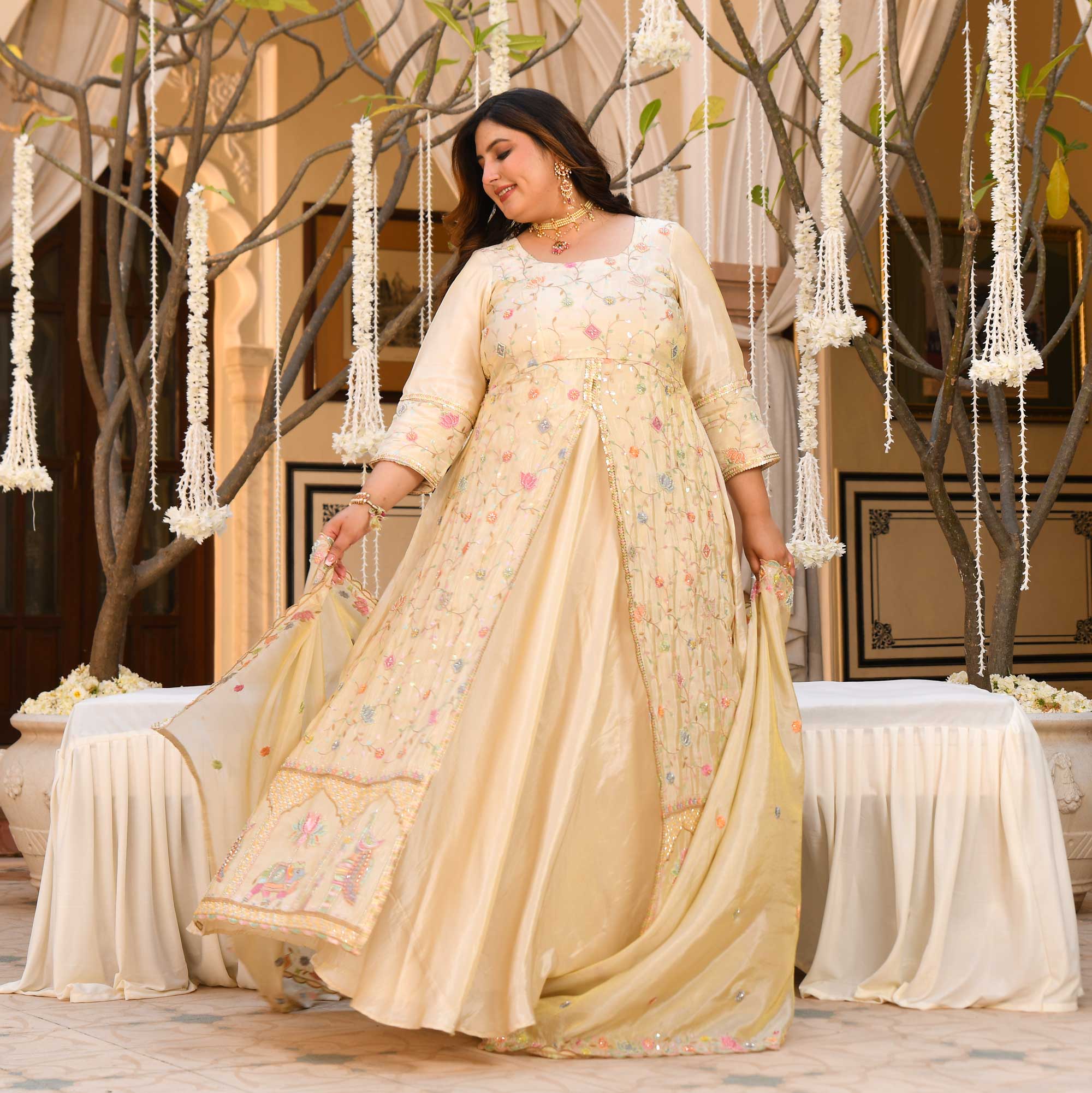 PAALKI - Ivory Cutdana Embroidered Pure Tissue Silk Anarkali PAALKI - Ivory Cutdana Embroidered Pure Tissue Silk Anarkali