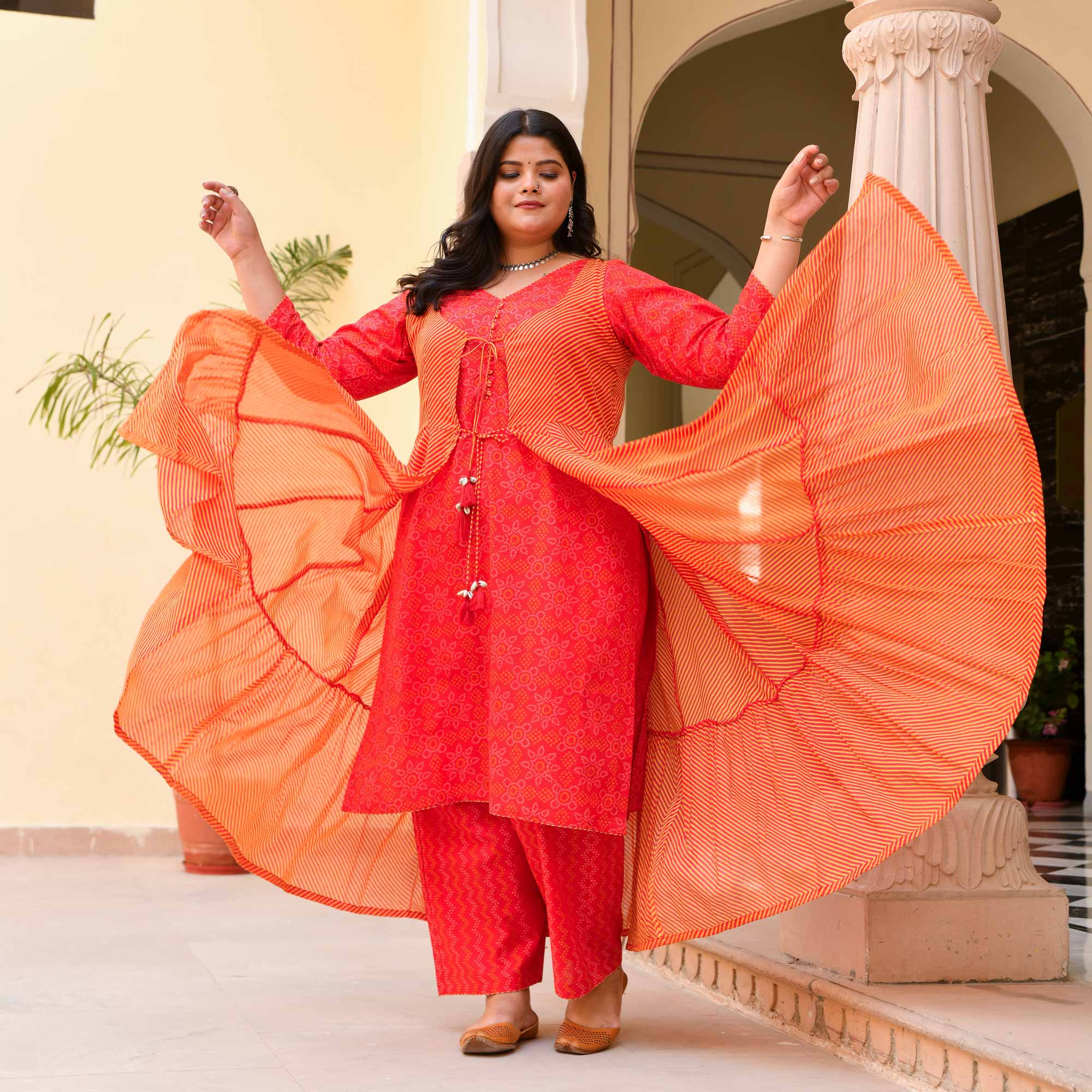 Kesari Katha Bandhani Cotton Co-Ord with Leheriya Cape